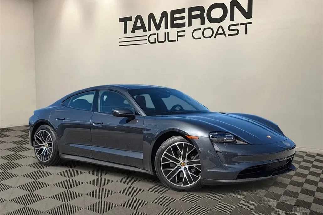 2022 Porsche Taycan Base photo 1