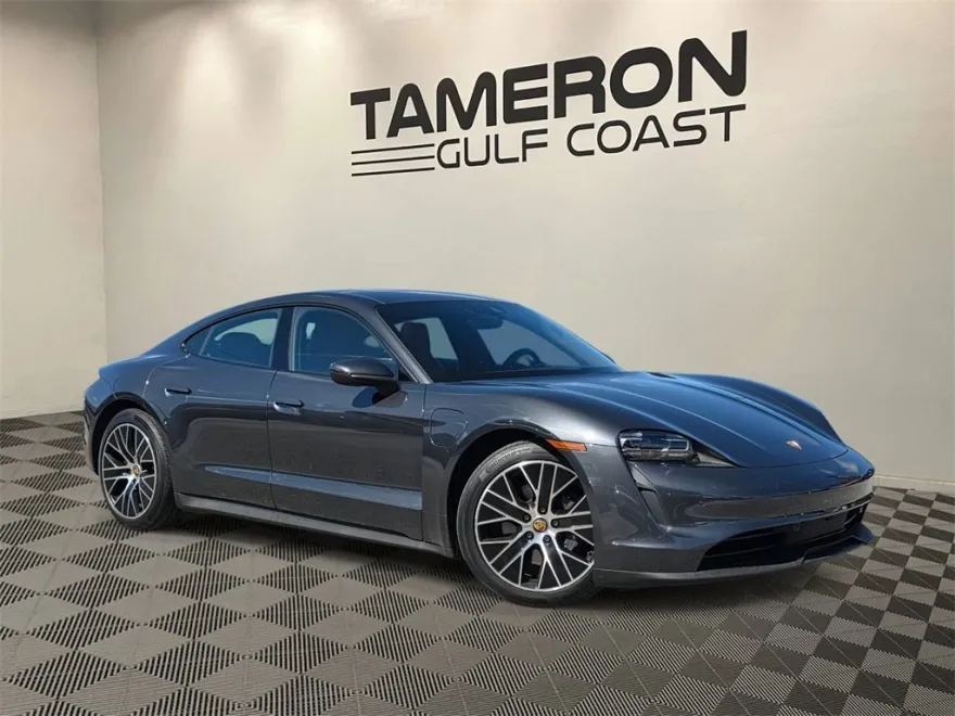 2022 Porsche Taycan Base photo 1