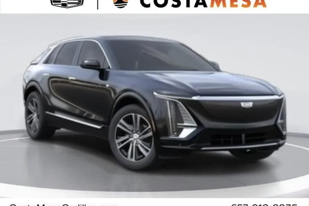2025 Cadillac Lyriq Luxury photo 1