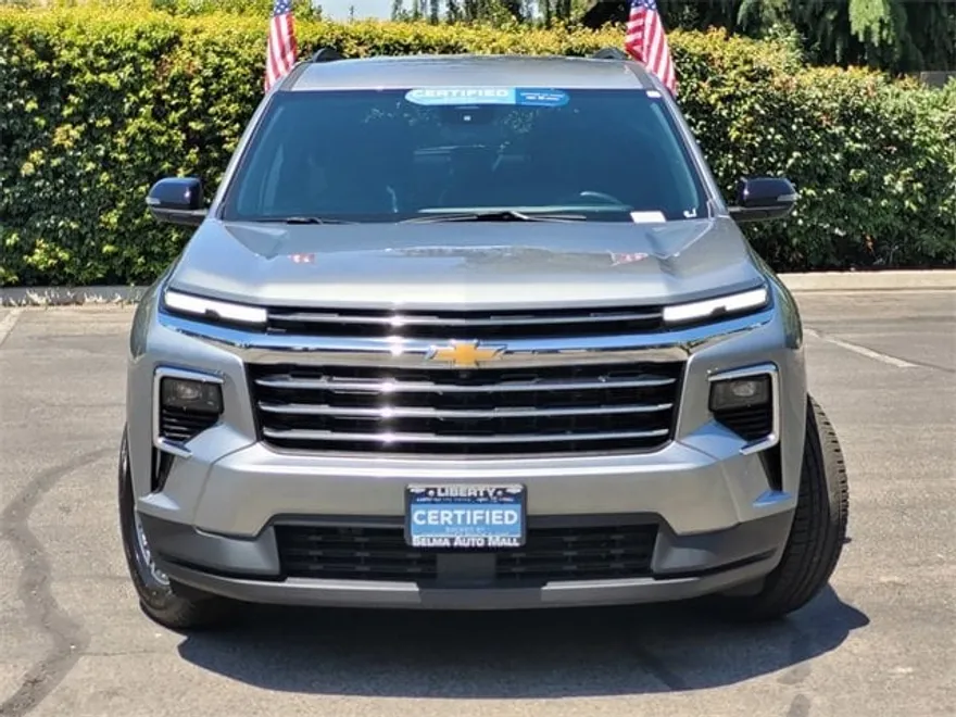 2024 Chevrolet Traverse photo 1