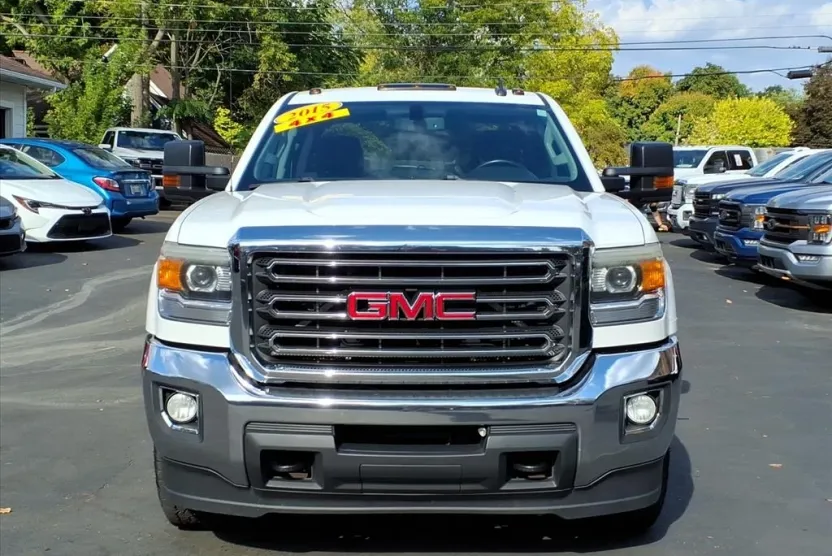 2015 Gmc Sierra SLE photo 1