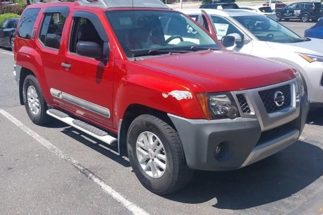 2015 Nissan Xterra S photo 1