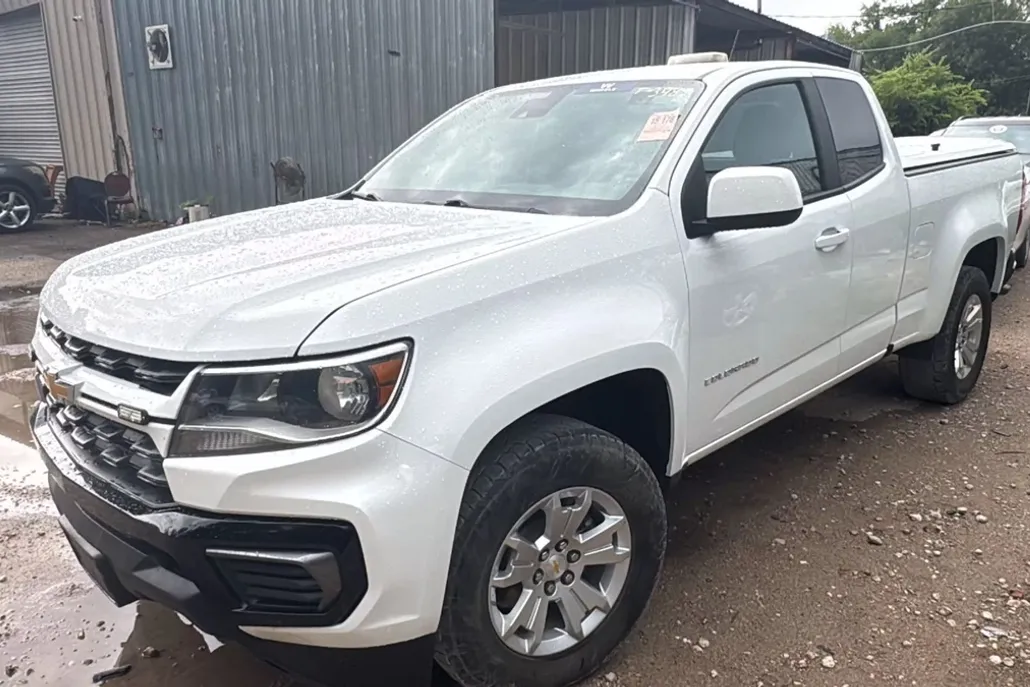 2022 Chevrolet Colorado LT photo 1