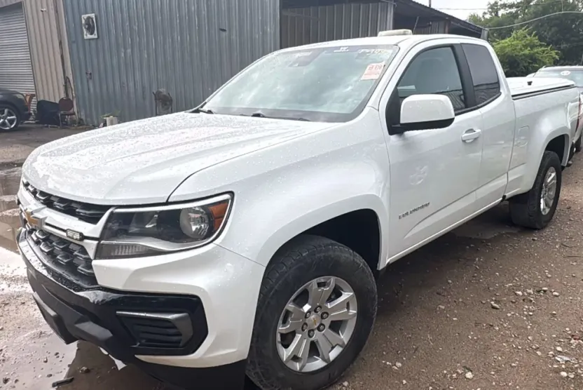2022 Chevrolet Colorado LT photo 1