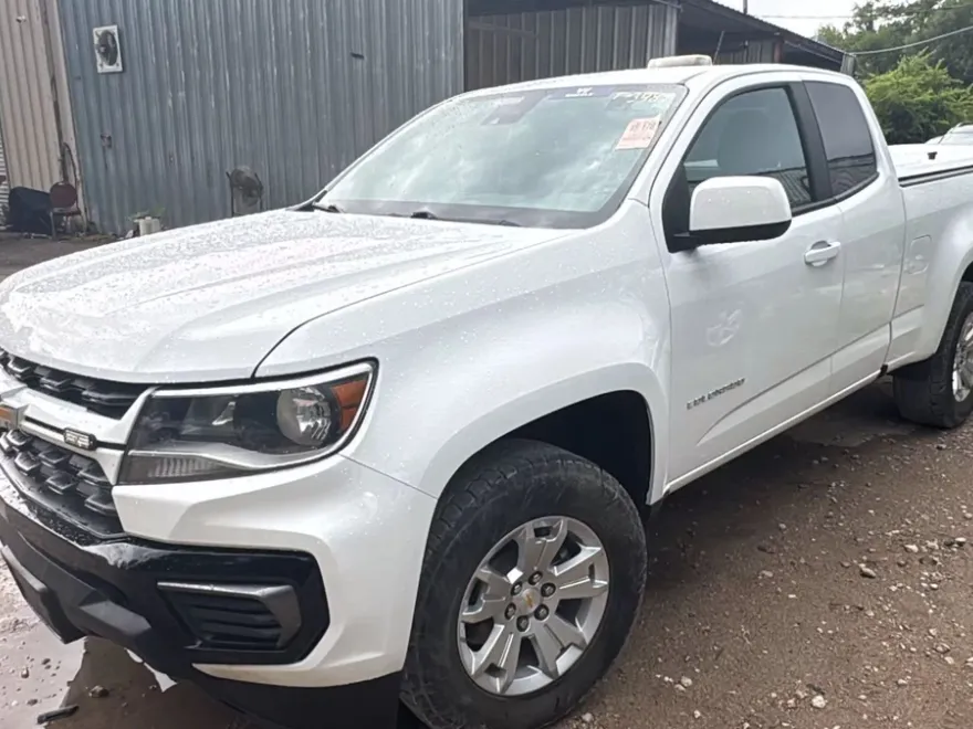 2022 Chevrolet Colorado LT photo 1