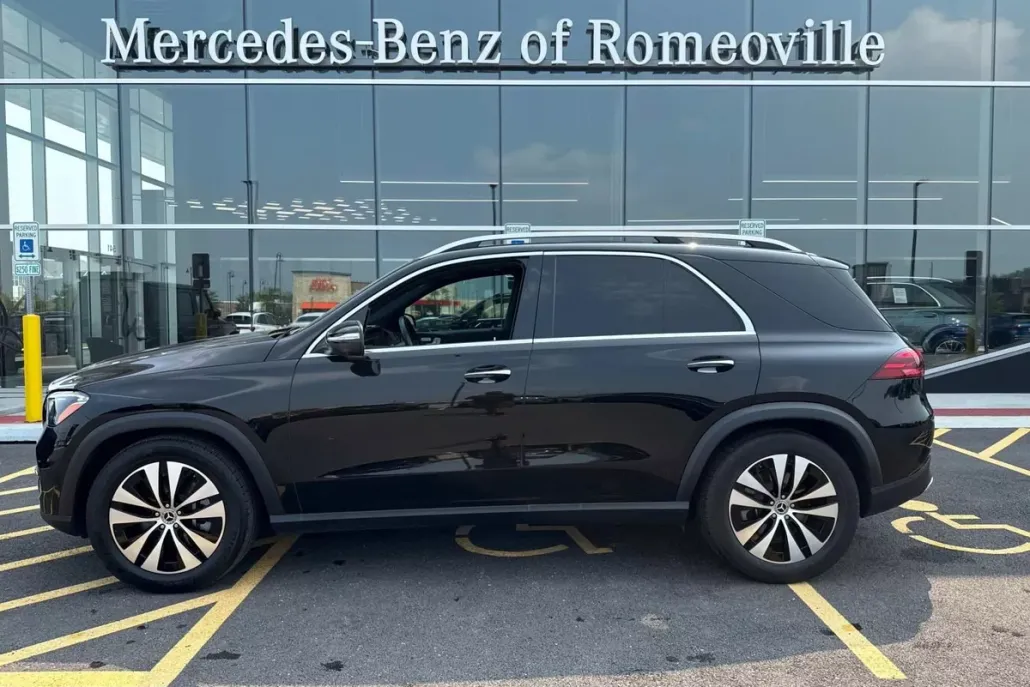 2025 Mercedes Benz GLE 450 4MATIC photo 1