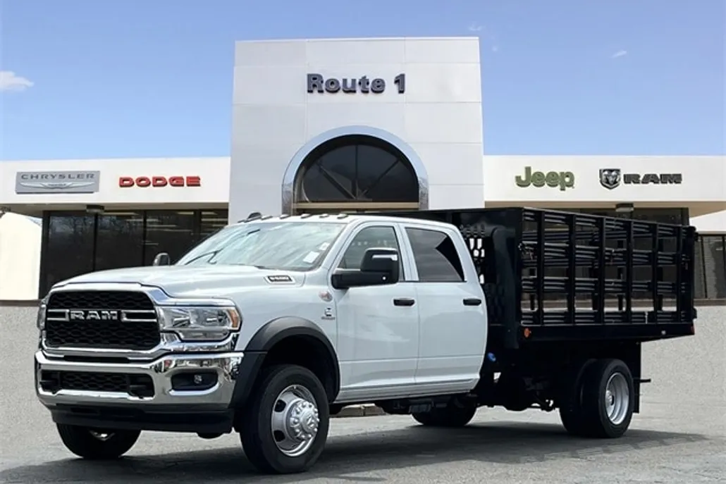 2024 Ram 5500 Tradesman photo 1