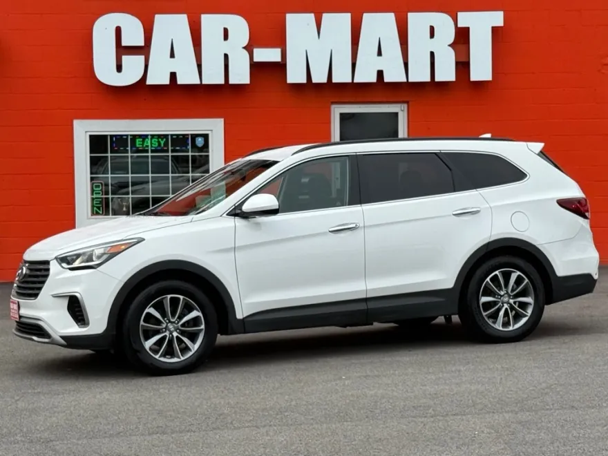2018 Hyundai Santa Fe SE Sport photo 1
