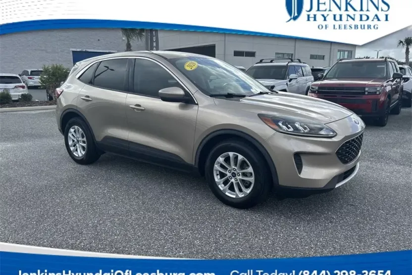 2020 Ford Escape SE photo 1