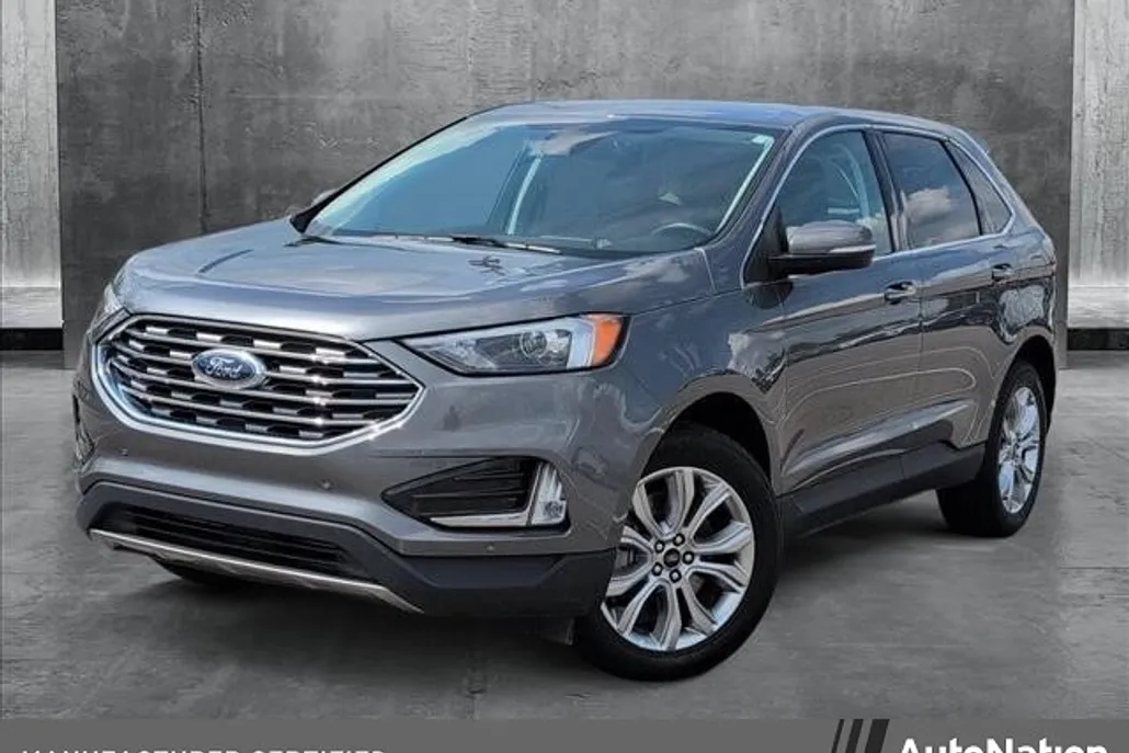 2024 Ford Edge Titanium photo 1