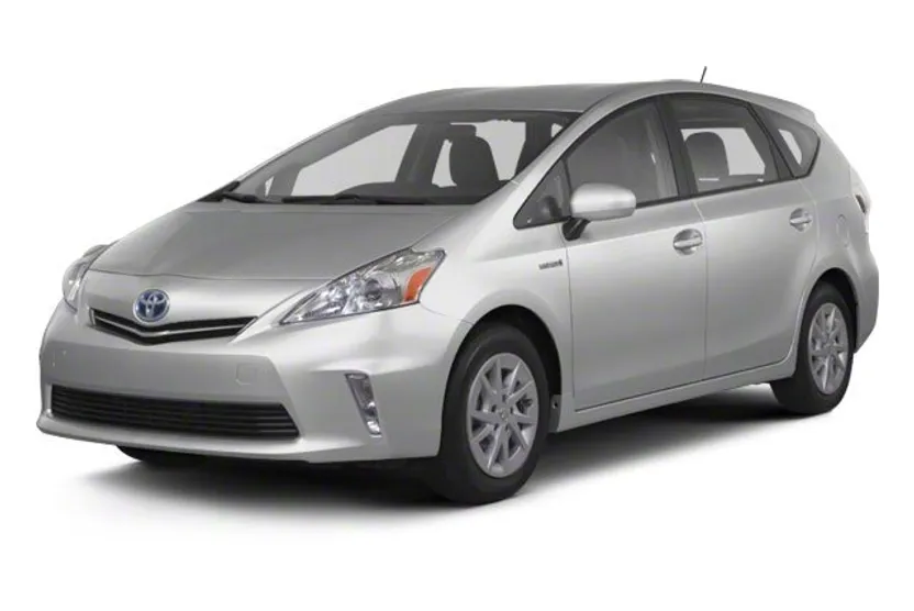 2013 Toyota Prius V Three photo 1