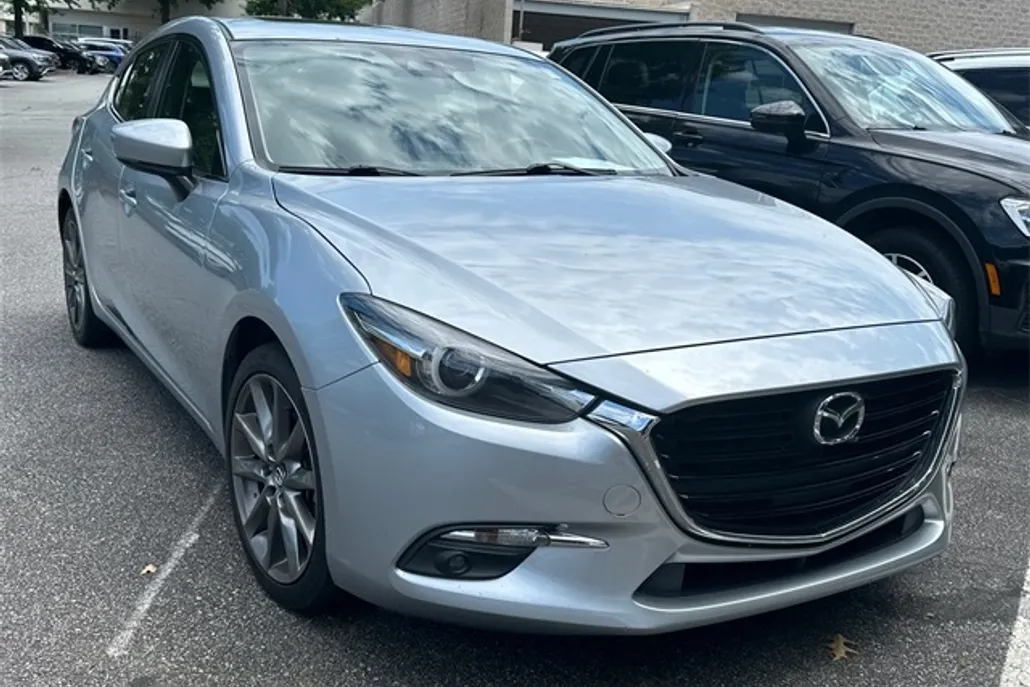 2018 Mazda Mazda3 Grand Touring photo 1