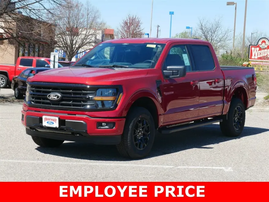 2025 Ford F-150 XLT photo 1