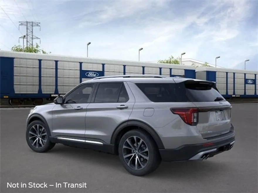2025 Ford Explorer Platinum photo 1