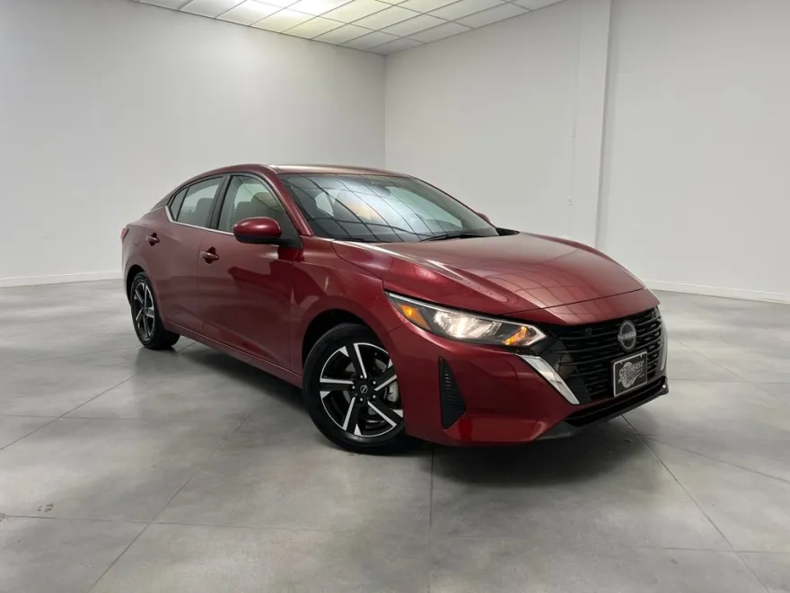 2024 Nissan Sentra SV photo 1