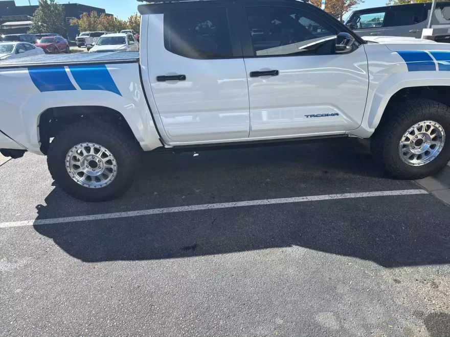 2024 Toyota Tacoma TRD Sport photo 1