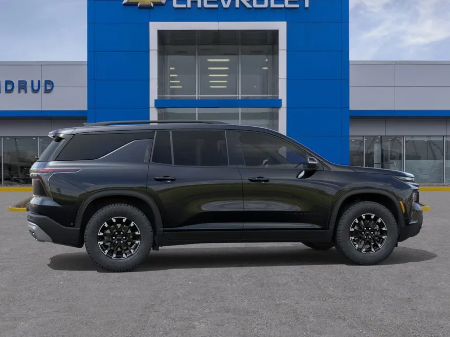 2026 Chevrolet Traverse Z71 photo 1