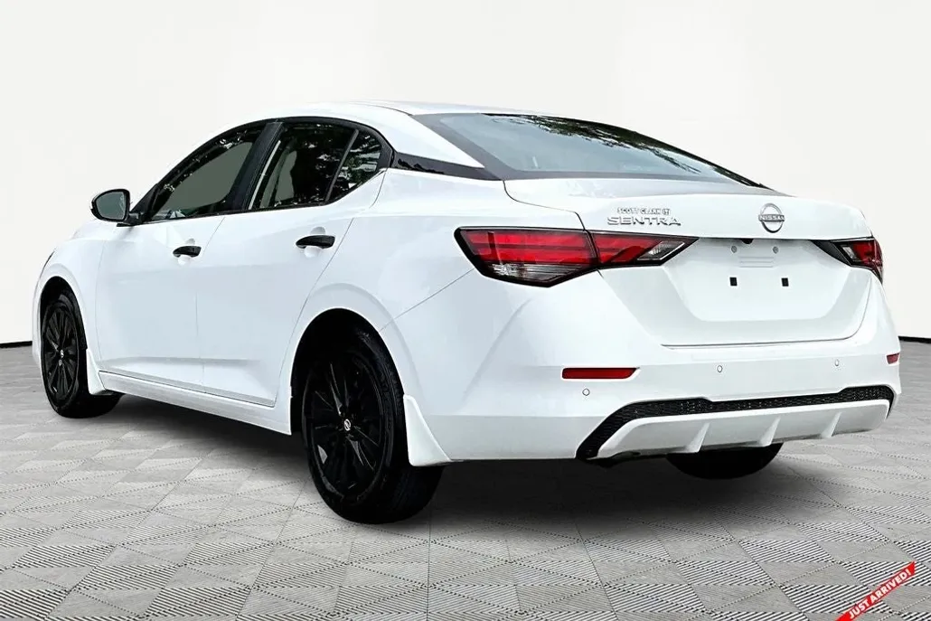 2024 Nissan Sentra S photo 1