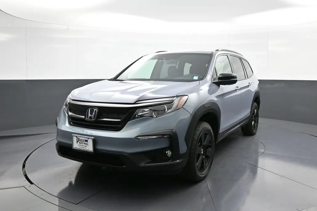 2022 Honda Pilot TrailSport photo 1