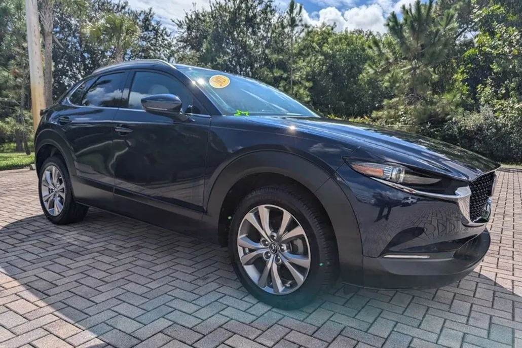 2021 Mazda CX-30 Premium photo 1