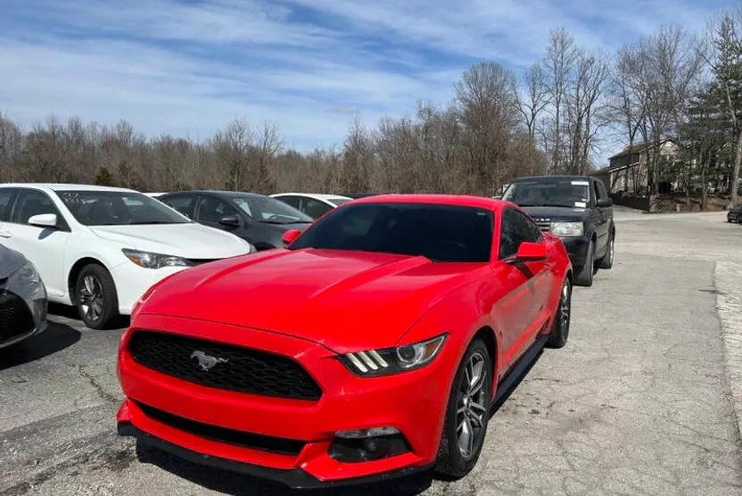 2017 Ford Mustang EcoBoost photo 1