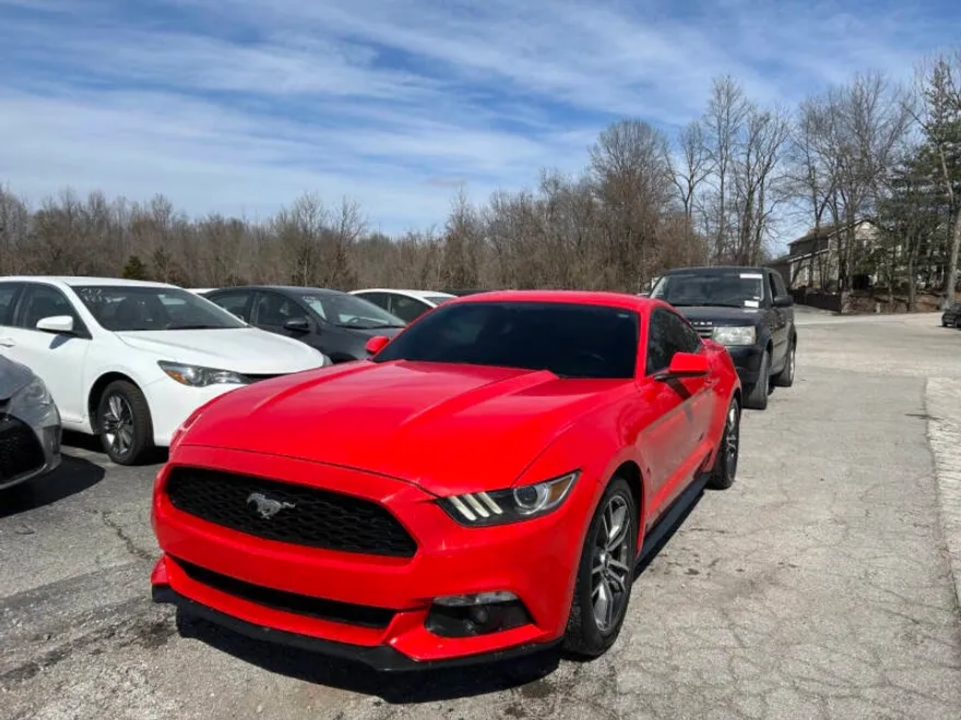 2017 Ford Mustang EcoBoost photo 1