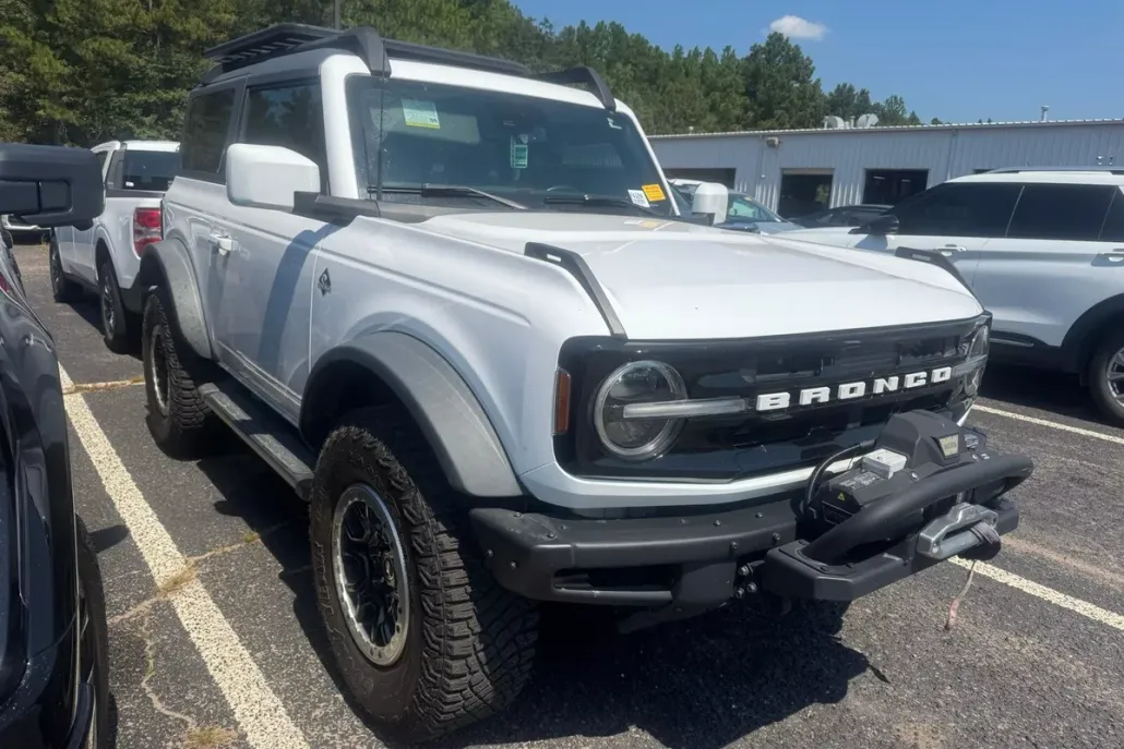 2021 Ford Bronco Outer Banks photo 1