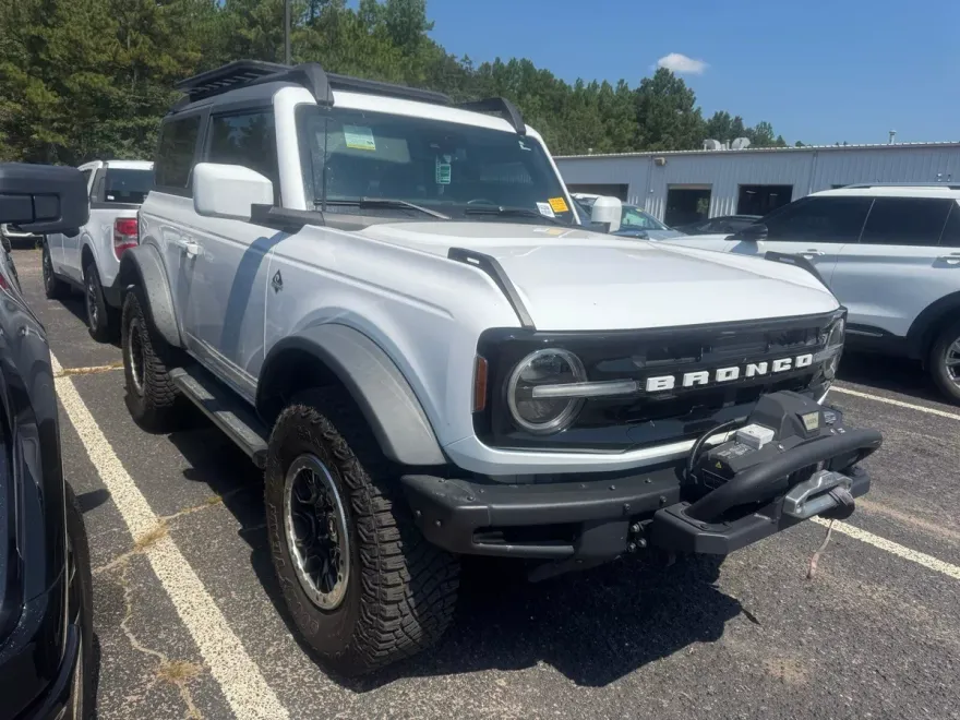 2021 Ford Bronco Outer Banks photo 1