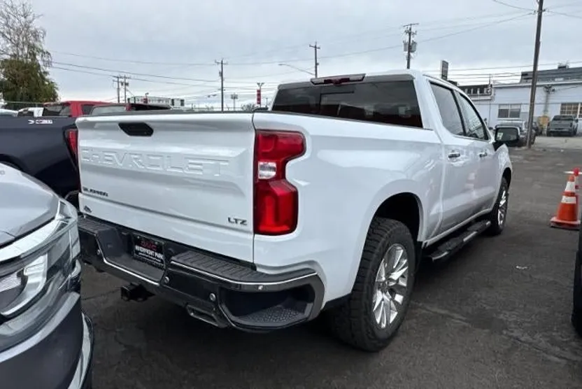 2021 Chevrolet Silverado 1500 LTZ photo 1