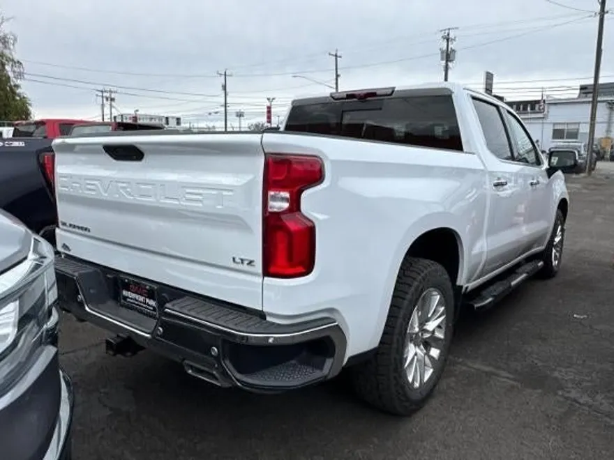 2021 Chevrolet Silverado 1500 LTZ photo 1