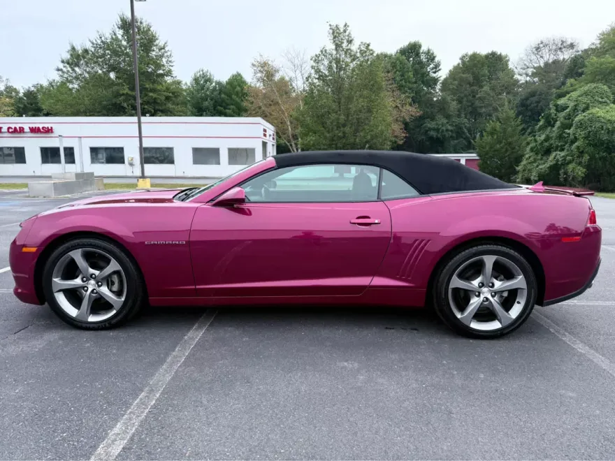 2014 Chevrolet Camaro 1LT photo 1