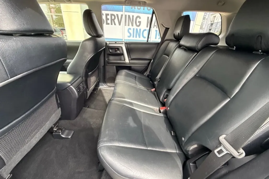 2013 Toyota 4Runner Limited photo 1
