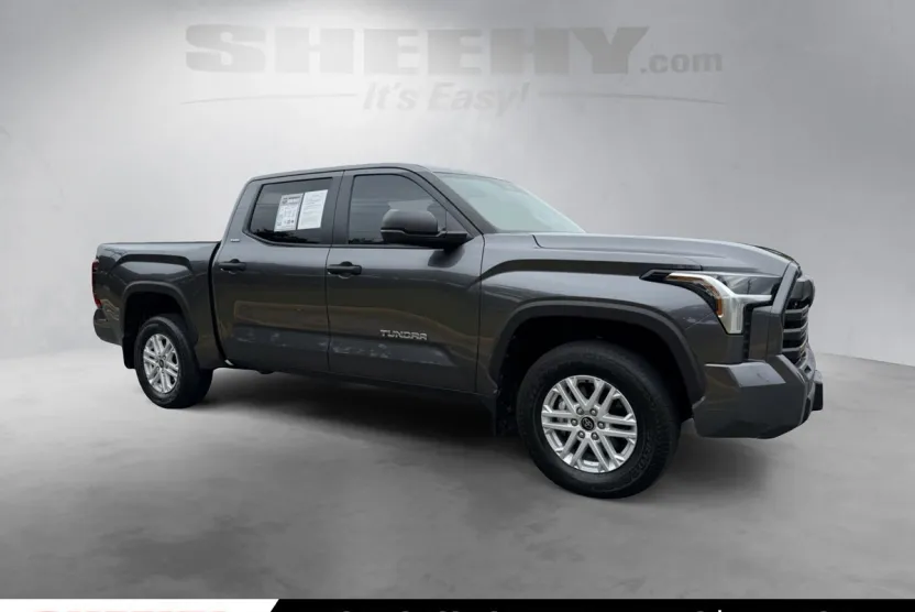 2024 Toyota Tundra SR5 photo 1