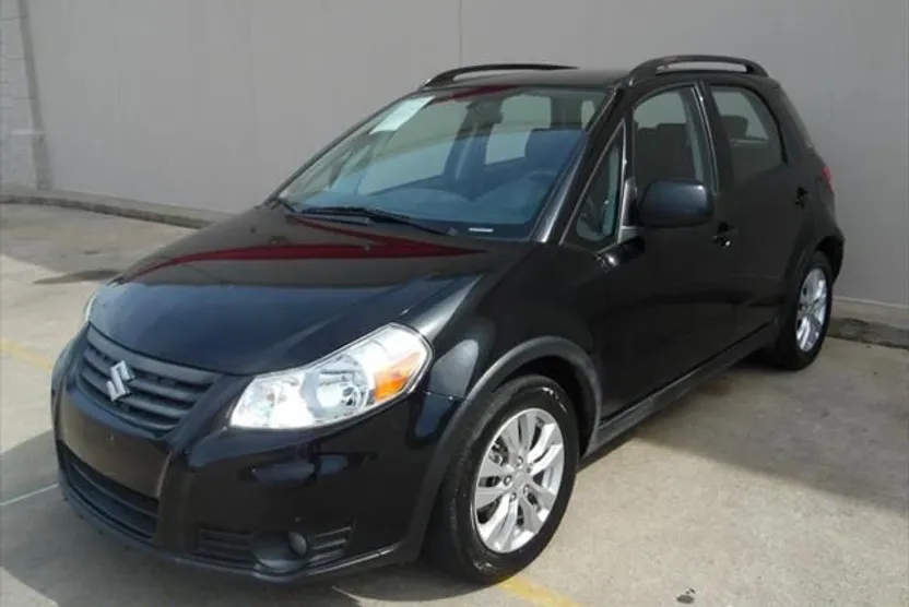 2008 Suzuki SX4 photo 1