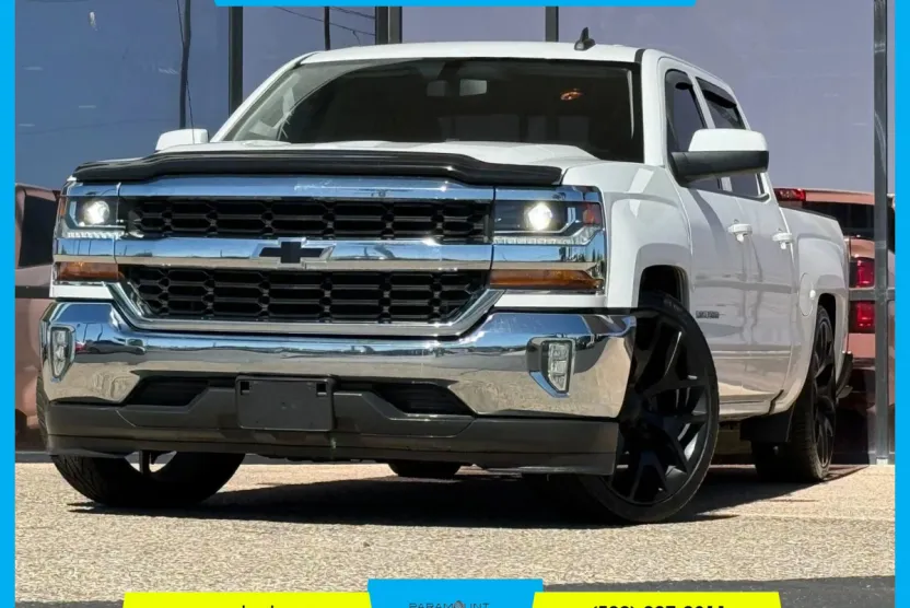 2018 Chevrolet Silverado 1500 LT photo 1