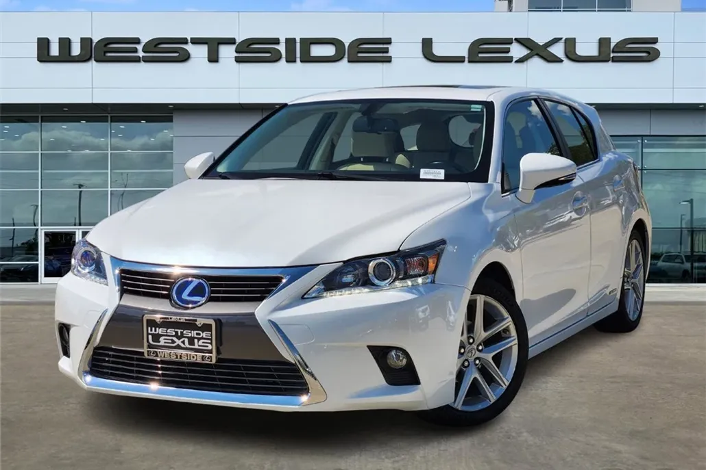 2017 Lexus CT 200h photo 1