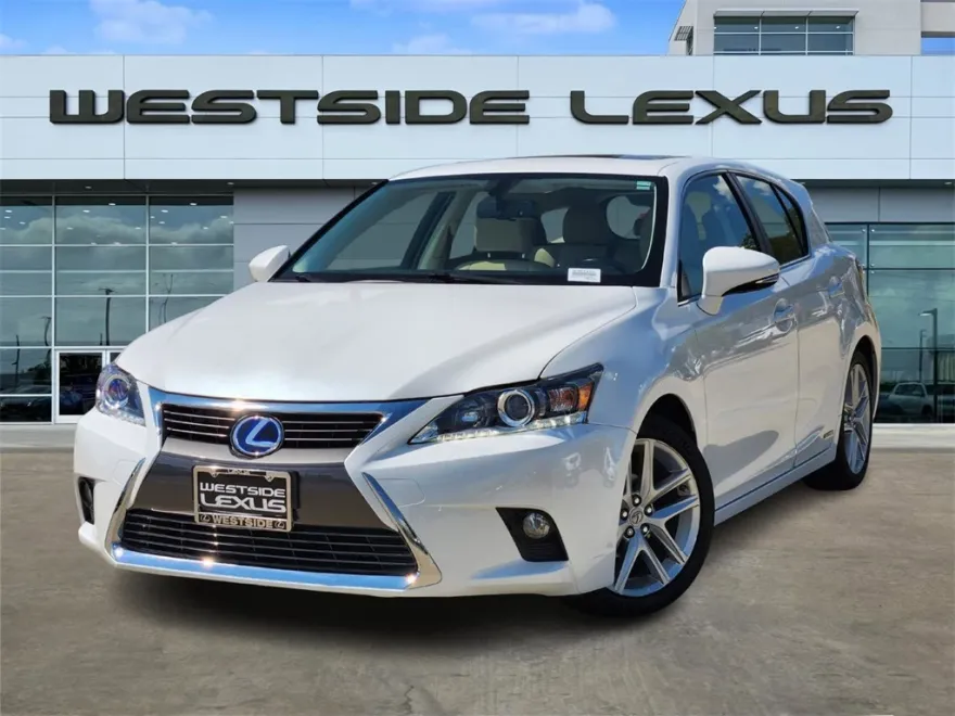 2017 Lexus CT 200h photo 1