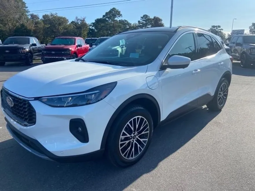 2025 Ford Escape Plug-In Hybrid photo 1