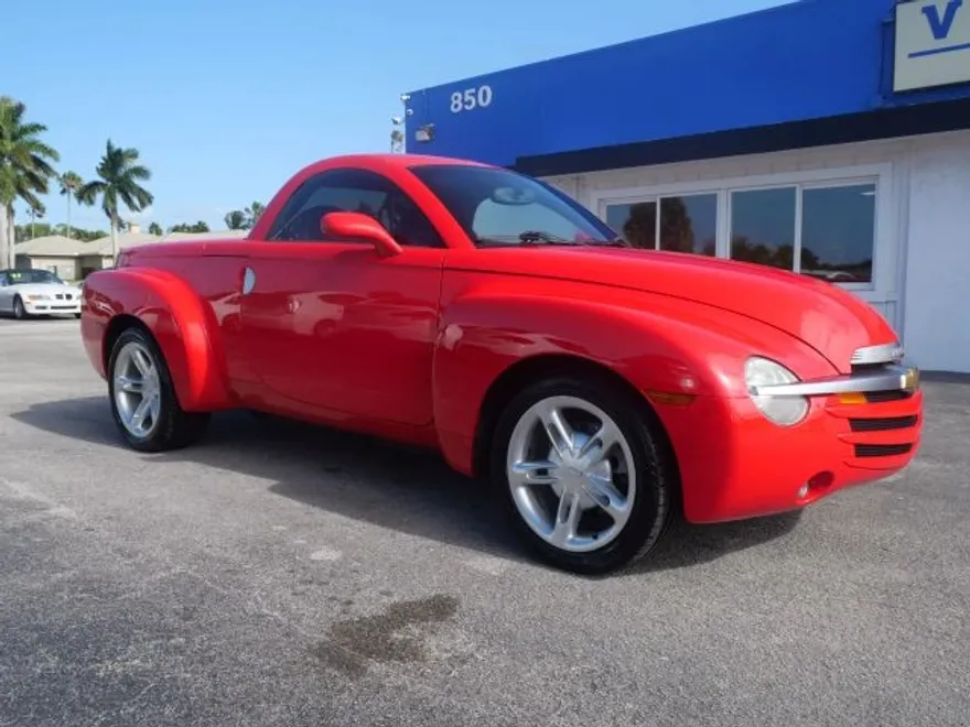 2003 Chevrolet SSR photo 1