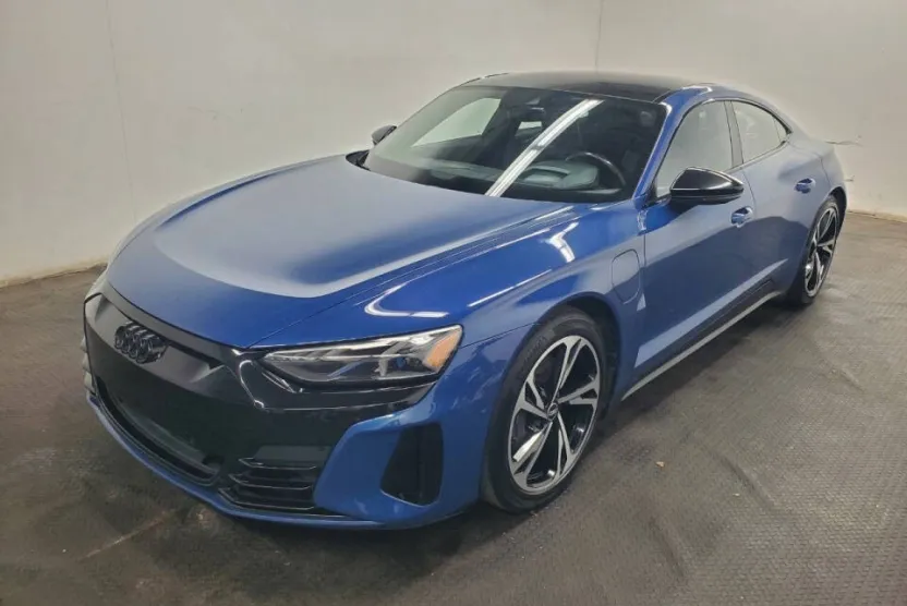 2022 Audi e-tron GT Prestige photo 1