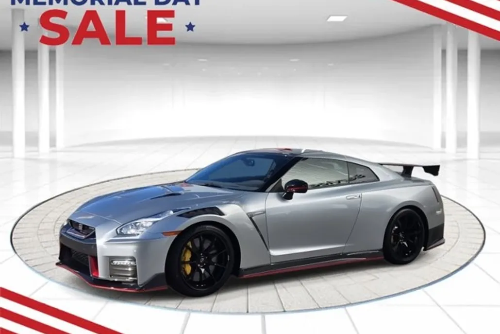 2023 Nissan GT-R Nismo photo 1