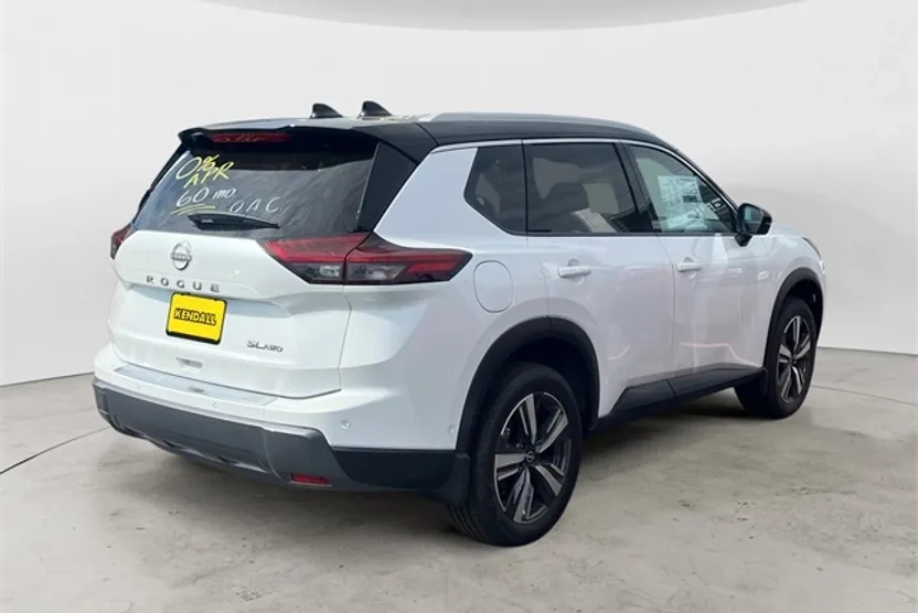 2025 Nissan Rogue SL photo 1