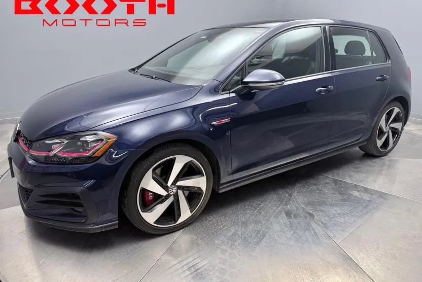2019 Volkswagen Golf GTI SE photo 1