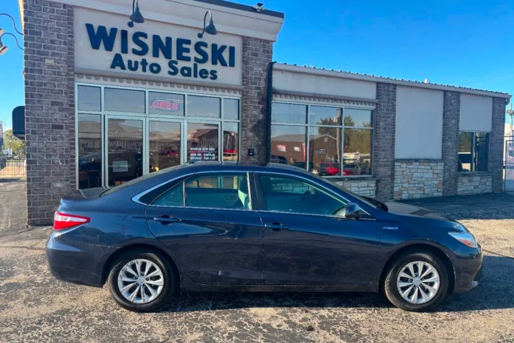 2015 Toyota Camry Hybrid XLE photo 1