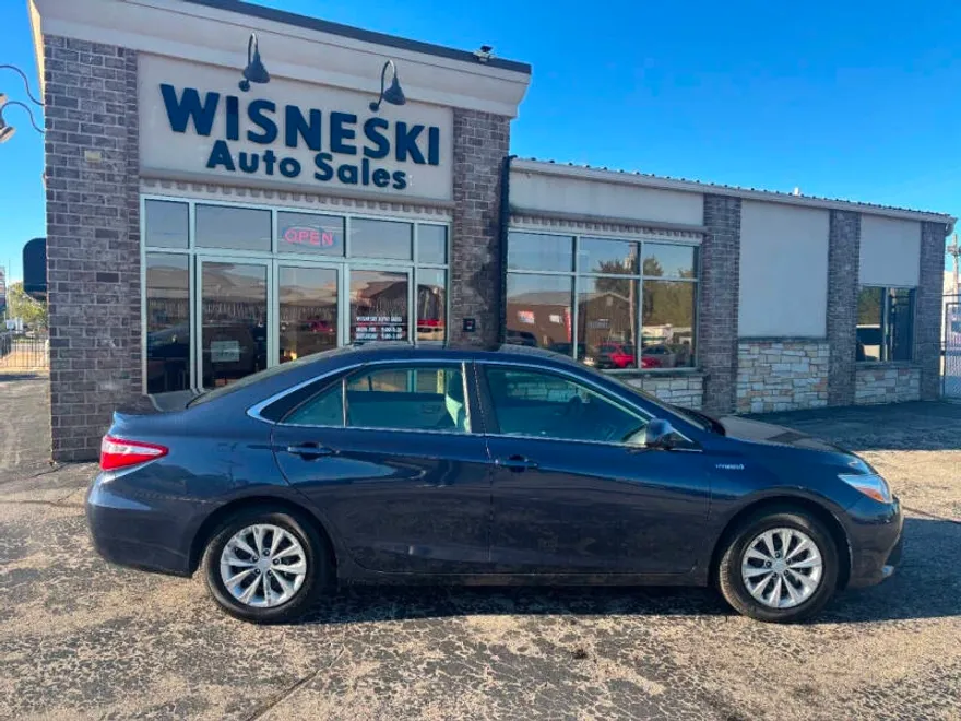 2015 Toyota Camry Hybrid XLE photo 1