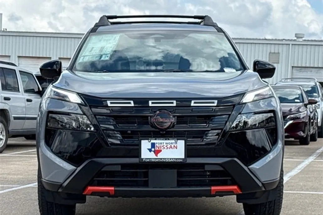 2026 Nissan Rogue SV photo 1