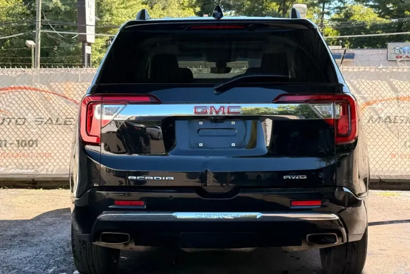 2022 Gmc Acadia Denali photo 1