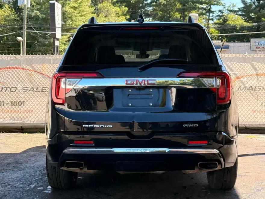 2022 Gmc Acadia Denali photo 1