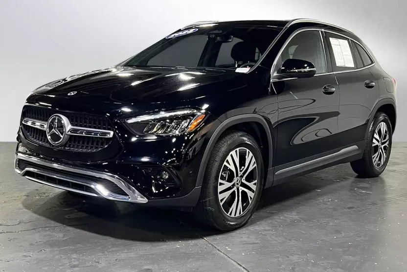 2025 Mercedes Benz GLA 250 photo 1