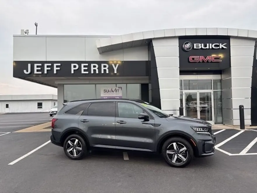 2022 Kia Sorento S photo 1